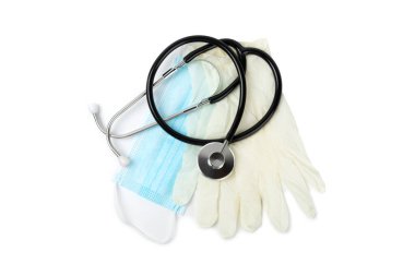 Beyaz arka planda izole edilmiş tıbbi nitril eldivenler. Cerrahi lateks eldivenler. Lastik eldiven üretimi. Doktor ya da hemşire koruyucu eldiven takıyor. Tıp konsepti. Kısırlık, koruma.