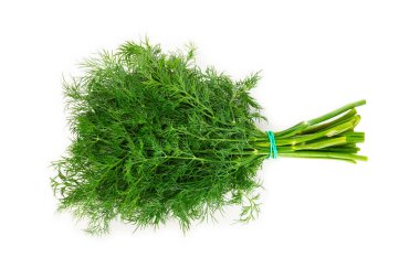Dill beyaz arka planda izole edildi. Taze organik sebzeler. Dill çiftliği. Dill yaprakları. Bahar genç deresi sürüsü. Vitaminler. İplik. Aromatik Mutfak Baharatı.