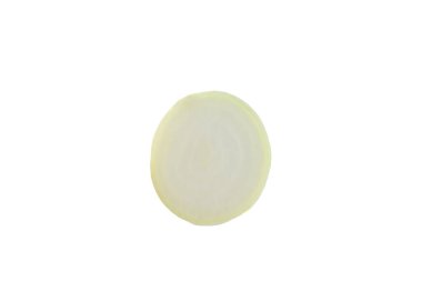 Beyaz arka planda soğan izole edilmiş. Soğan dilimi. Soğan halkaları. Taze Sarı Soğan. Doğal, taze, vejetaryen yiyecekler. Tarım ürünleri. Sağlıklı beslenme. Sebzeler. Çiftçi pazarı..