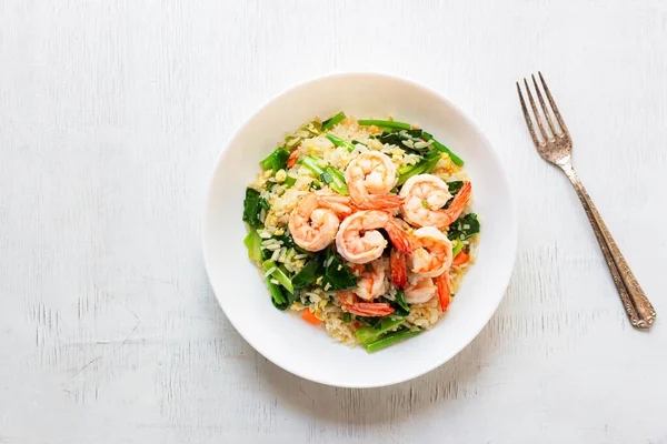 Fried Rice Dish Shrimp Has Vegetable Kale Carrot White Plate — Stock Photo, Image