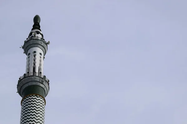 Moskétornen Indonesien Moské Med Islamisk Bakgrund Utformningen Moskén Traditionen Islamisk — Stockfoto