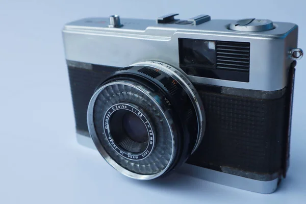 Vintage Fotocamera Geïsoleerd Wit — Stockfoto
