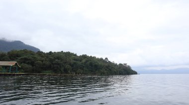 Matano Gölü, Sorowako, Güney Sulawesi çevresi çok güzel. Endonezya