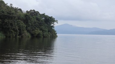 Matano Gölü, Sorowako, Güney Sulawesi çevresi çok güzel. Endonezya