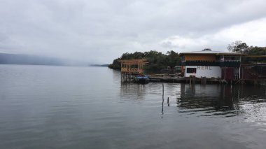 Matano Gölü, Sorowako, Güney Sulawesi çevresi çok güzel. Endonezya