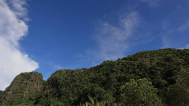 Rammang-Rammang turistik bölgesinde doğal manzara, gün boyunca güzel manzaralar. Endonezya karst bölgesi