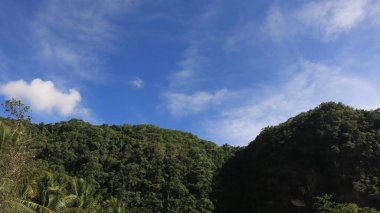 Rammang-Rammang turistik bölgesinde doğal manzara, gün boyunca güzel manzaralar. Endonezya karst bölgesi