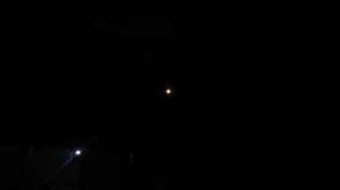 Gece ay ışığı, siyah arkaplan