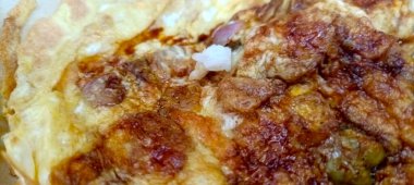 Sabah kahvaltısı için nefis femus omlet pilavı..