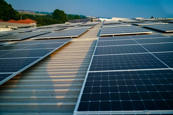 Technologie Solarzellen Solarzellen Auf Dem Dach Der Fabrik Wartung Solarkraftwerk — Stockfoto