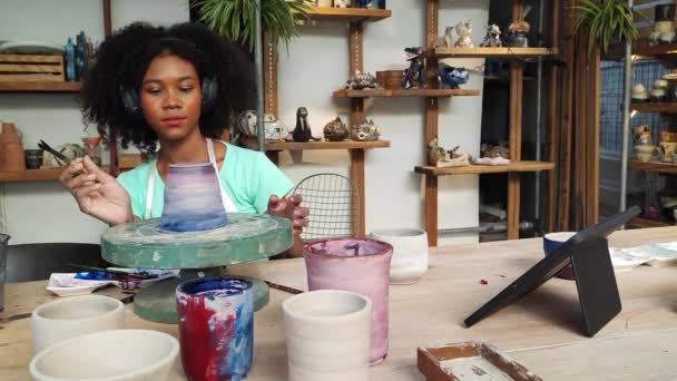 Potter Artisrt Business Owner Making Ceramic Product Pottery Shop — Stock Video