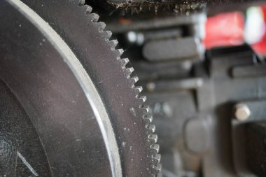 Dişliler ve mekanizma arka planı, makinenin metal teçhizatını kapatın