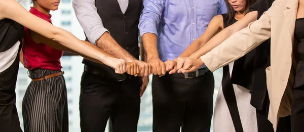 Geschäftsmannschaften Schließen Sich Zusammen Konzept Der Teamarbeit — Stockfoto