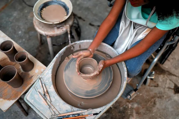 Young Afro Girl Pottery Workshop Business Owner — Stock Photo, Image