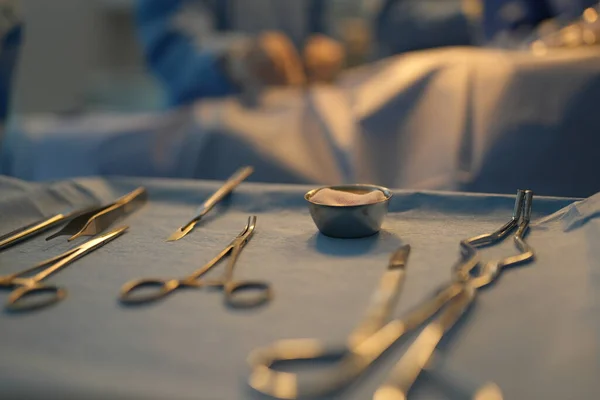 Outils Chirurgien Dans Salle Opération — Photo