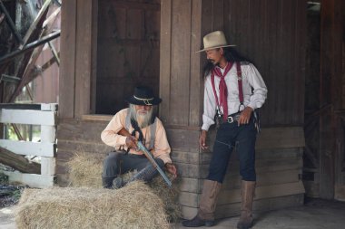 Texas çiftliğinde vahşi kovboylar, batı, vahşi batı yaşam tarzı