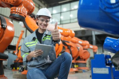 Robotik Silah Mühendisi Yapay Zeka, Programlama Geliştirme Teknolojisi yazılımı ile ekipmanları kontrol ediyor