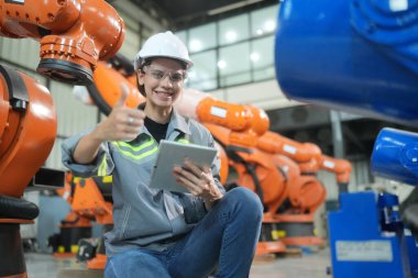 Robotik Silah Mühendisi Yapay Zeka, Programlama Geliştirme Teknolojisi yazılımı ile ekipmanları kontrol ediyor