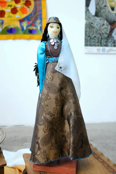 Traje Tradicional Mulher Tártaro Crimeia Vestida Boneco Kiev Ucrânia — Fotografia de Stock