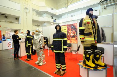 Sergi sırasında koruyucu giysiler sunuldu. Sergi Silahları ve Güvenlik 2018. 12 Ekim 2018. Kyiv, Ukrayna