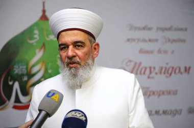 Ukrayna Müftüsü Şeyh Akhmed Tamim, İslam bayramı Mawlid 'in (Hz. Muhammed' in doğum günü) Cumhurbaşkanı Oteli 'nde bir röportaj verir. 30 Kasım 2017. Kyiv, Ukrayna.