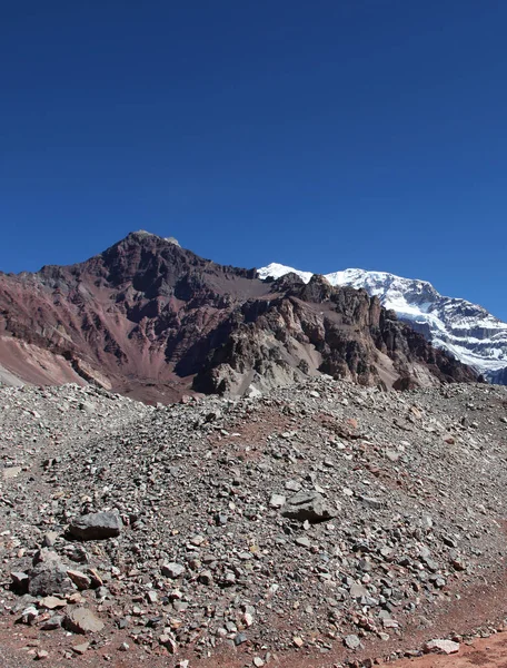 Όρος Πλαγιές Βουνό Μπλε Ουρανός Parque Provincial Aconcagua Mendoza Argentina — Φωτογραφία Αρχείου