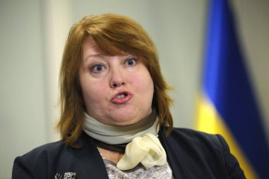 Valentina Simonenko 'nun Yüksek Adalet Konseyi üyeleri tarafından Ukrayna Yüksek Mahkemesi yargıçlığı için adaylığını onayladıktan sonra düzenlediği basın toplantısı. 28 Aralık 2017. Kyiv, Ukrayna