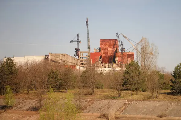 Chornobyl Nükleer Santrali 'nin tamamlanmamış bir bloğu. Çernobil, Ukrayna.