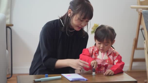 Parents Children Making Chitose Candy Bags — Stock videók