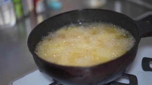 How Fry Potatoes — Stok video