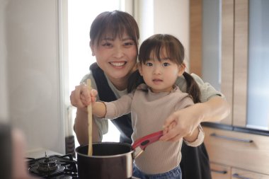 Ebeveyn ve çocuk yemekleri.