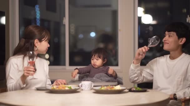 Evde Aile Yemeği — Stok video