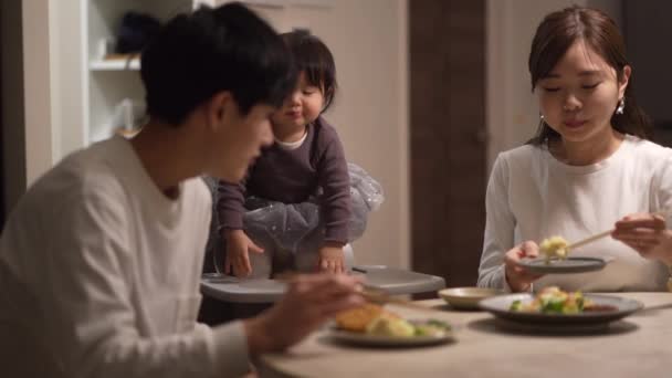 Evde Aile Yemeği — Stok video