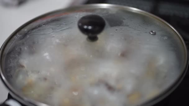 Bagaimana Cara Membuat Kerang Kukus Sake — Stok Video