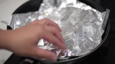 Uskumru nasıl miso içinde kaynatılır?