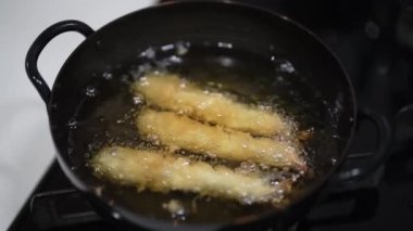 Kızarmış karides nasıl kızartılır?