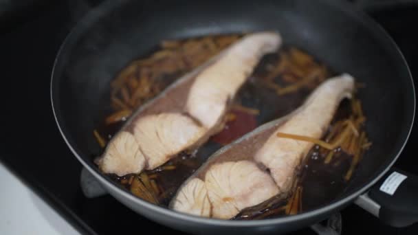 How Make Simmered Yellowtail — Stock Video