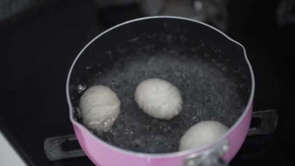 How Make Boiled Eggs — 비디오