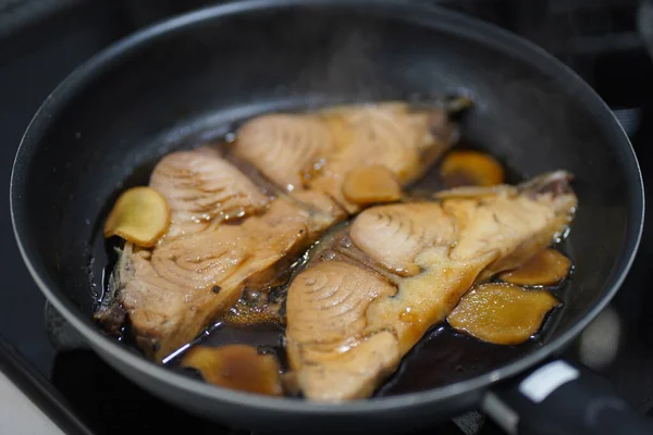 Cómo Hacer Carne Atún Cocida Fuego Lento —  Fotos de Stock