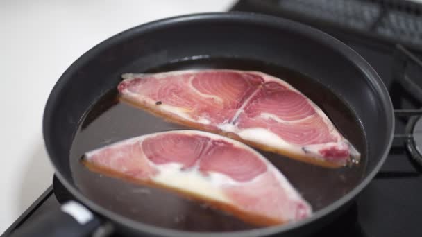 Cómo Hacer Carne Atún Cocida Fuego Lento — Vídeo de stock