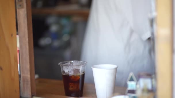 Imagen Hombre Preparando Café — Vídeos de Stock