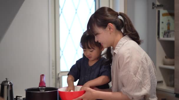 Koken Van Ouders Kinderen — Stockvideo