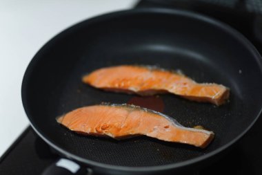 Somon nasıl kızartılır?