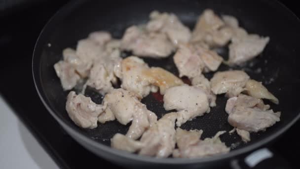 Hogyan Grillezzünk Csirkét — Stock videók