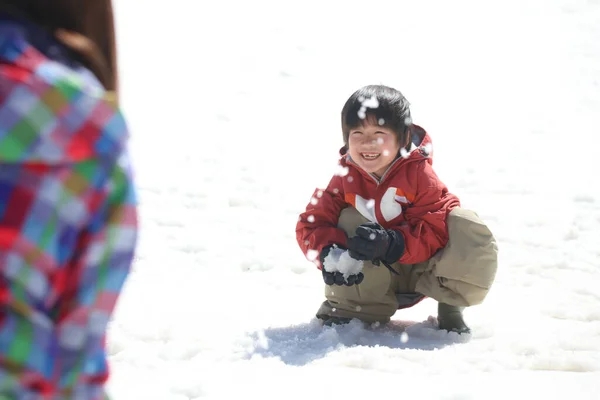 Parent Child Playing Snow — Stock Photo, Image