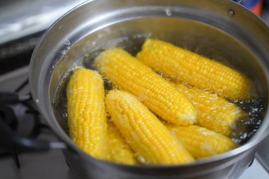 Mısırın nasıl kaynatılacağını