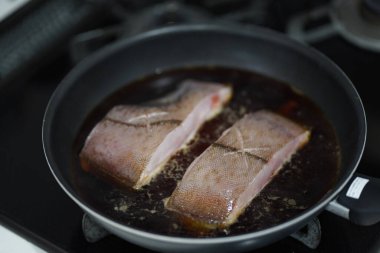 Haşlanmış dil balığı nasıl yapılır?