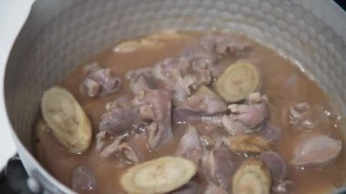 Miso ile nasıl taşlık güveç yapılır?