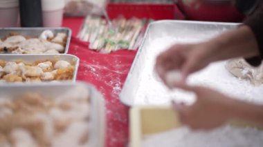 Taze mochi 'ye yeni malzemeler ekliyorum.