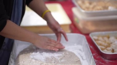 Taze mochi 'ye yeni malzemeler ekliyorum.